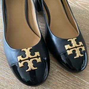 Tory Burch Black Everly Pump size 7